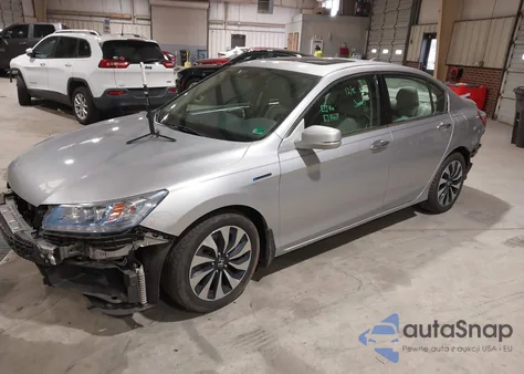 2015 Honda Accord Hybrid Touring z USA, uszkodzony, nr VIN 1HGCR6F73FA014781